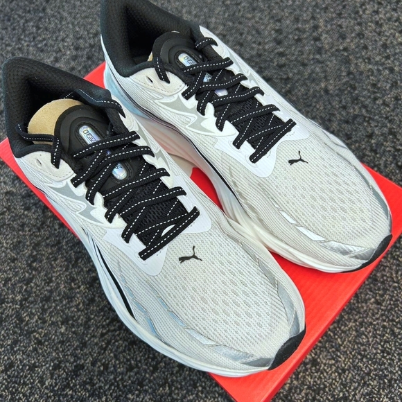 Puma Velocity NITRO 4 White/Black/silver SN 311141-02 Womes Running Shoe Size 7 - Picture 7 of 14